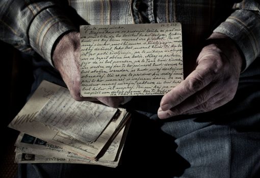 Izložbe o sjećanju i borbi – Posljednji svjedoci i Tkanine otpora: glasovi žena 