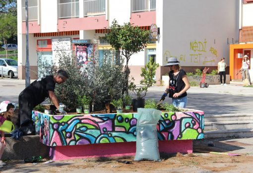 U sklopu projekta “Jestivi grad Gornja Vežica” zazelenio plato ispred Robne kuće
