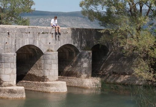 Liburnia uplovljava u susjedstvo Drenova: Ivanova igra